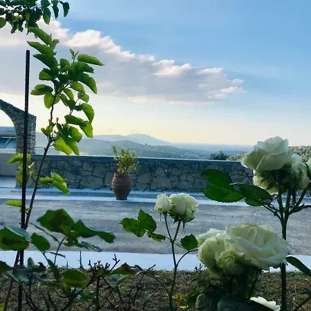 Thomas View * Aryiroúpolis